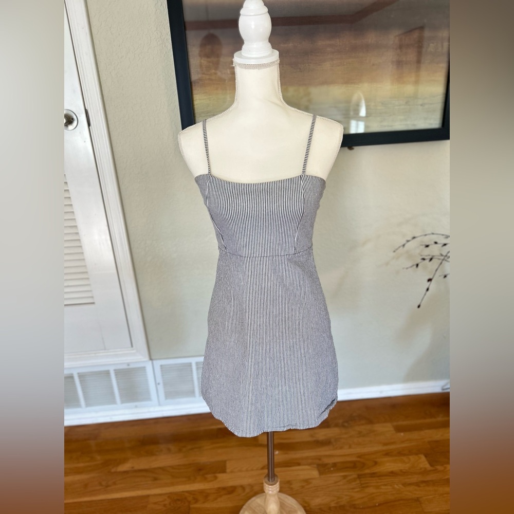 Brandy Melville Blue & White Pin Striped Mini dress in Women’s XS